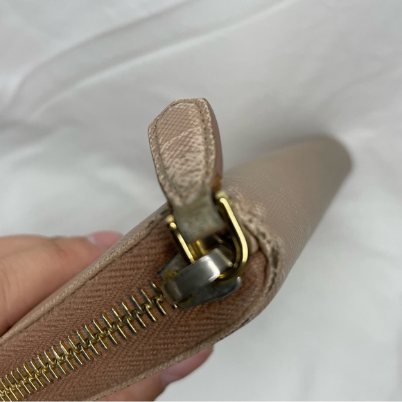 SOLD Prada Saffiano Metal Zippy Wallet - Picture 8 of 16